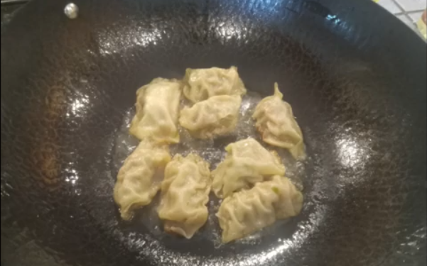 Frying dumplings